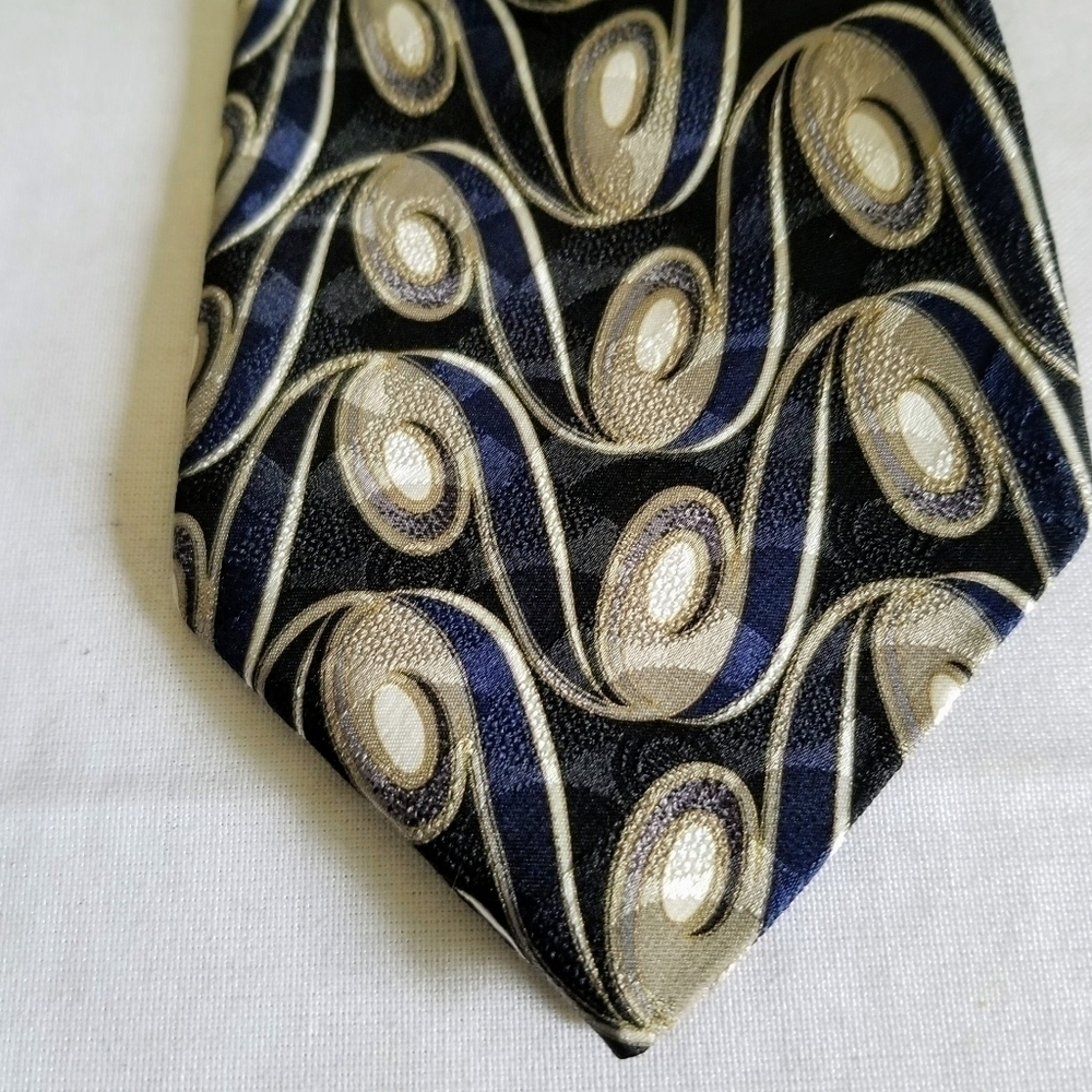 Italian Men's Handmade Silk Tie 4"W x 59"L - Picture 2 of 4